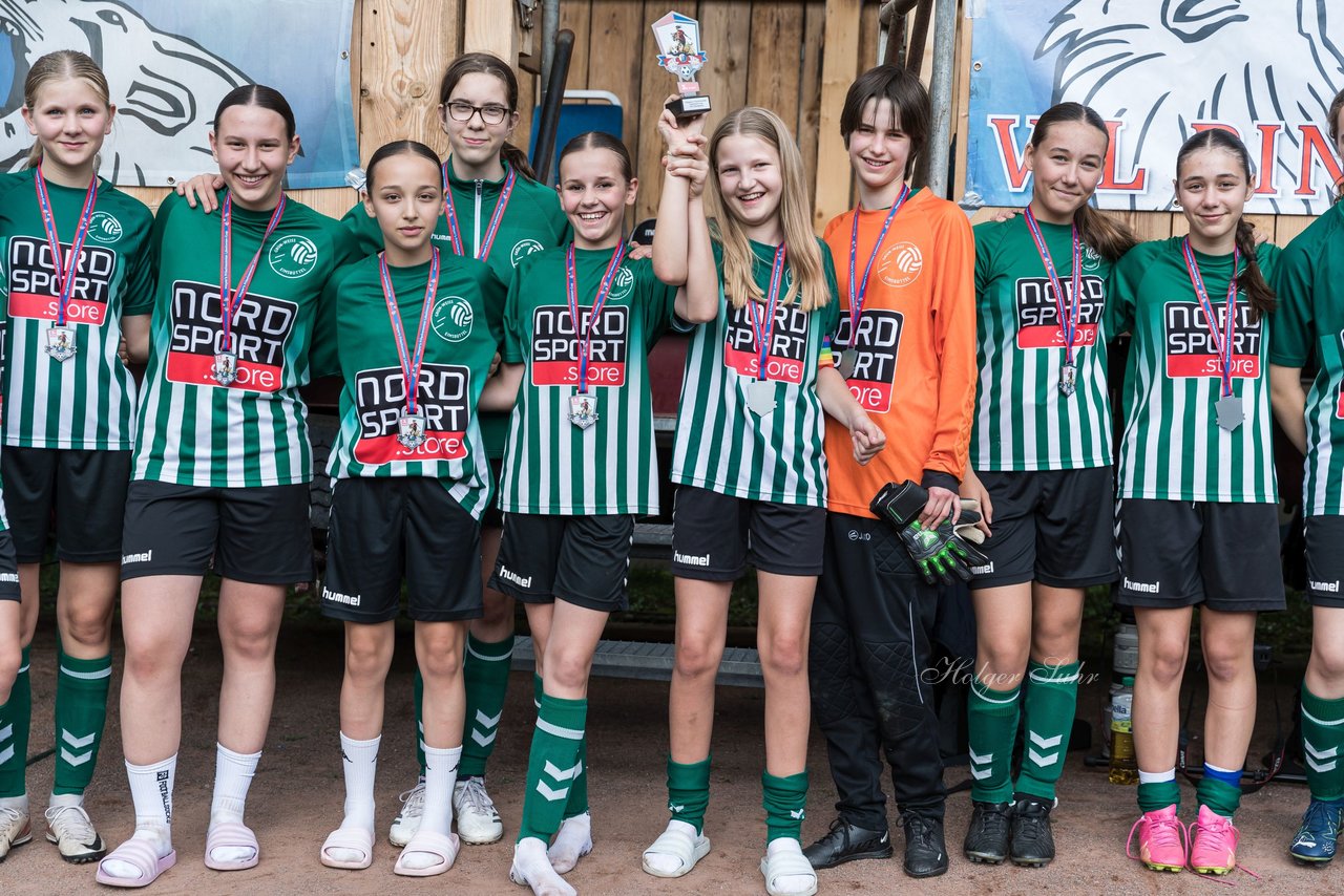 Bild 123 - Loewinnen Cup